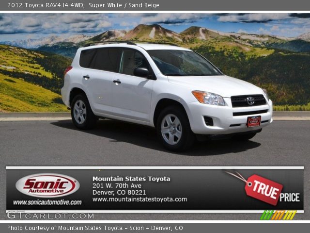2012 Toyota RAV4 I4 4WD in Super White