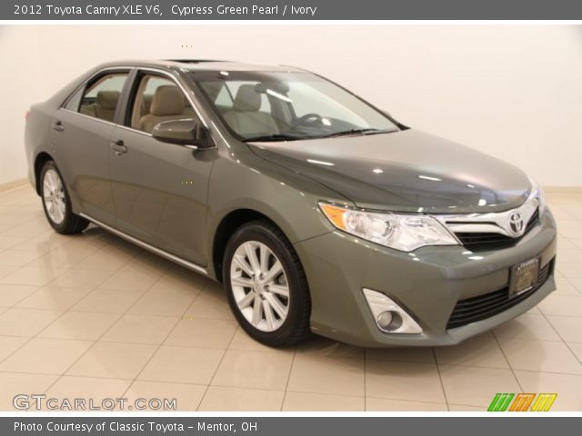 2012 Toyota Camry XLE V6 in Cypress Green Pearl