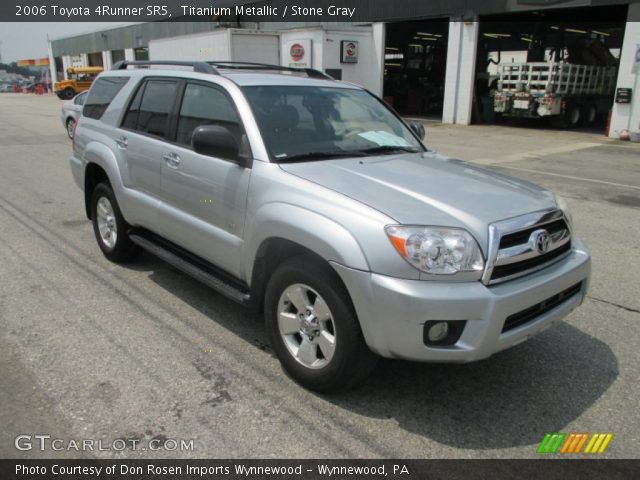2006 Toyota 4Runner SR5 in Titanium Metallic