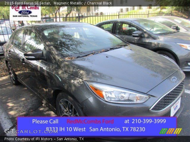 2015 Ford Focus SE Sedan in Magnetic Metallic