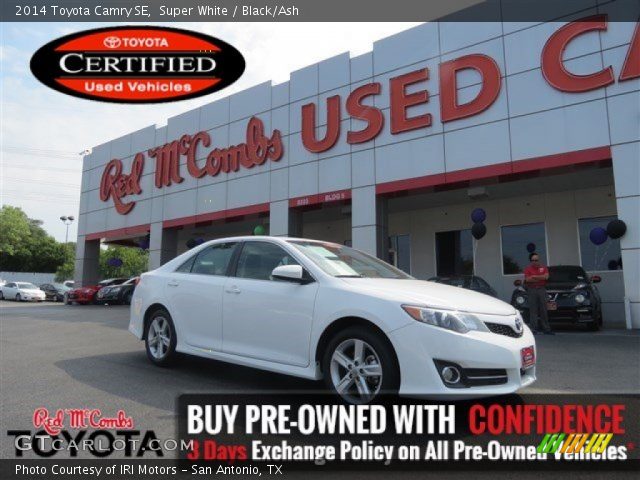 2014 Toyota Camry SE in Super White