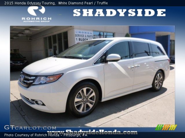 2015 Honda Odyssey Touring in White Diamond Pearl