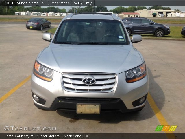 2011 Hyundai Santa Fe SE in Moonstone Silver