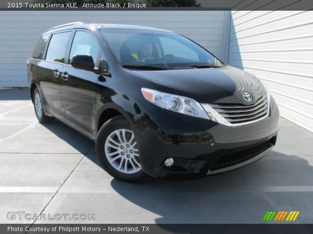 2015 Toyota Sienna XLE in Attitude Black