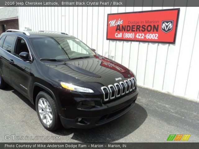 2016 Jeep Cherokee Latitude in Brilliant Black Crystal Pearl