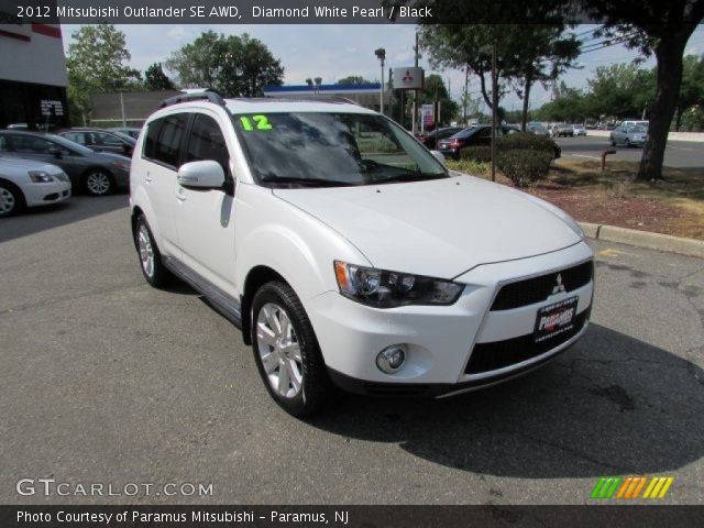 2012 Mitsubishi Outlander SE AWD in Diamond White Pearl