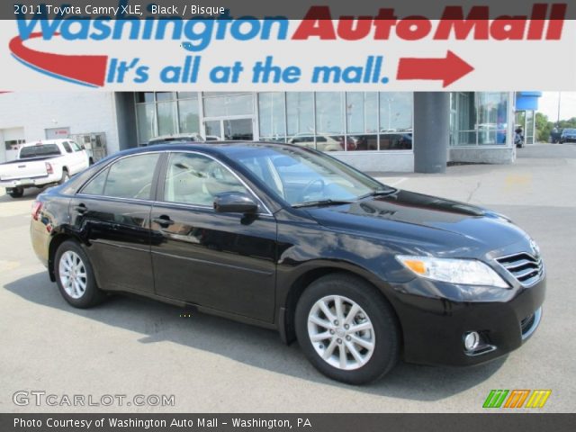 2011 Toyota Camry XLE in Black