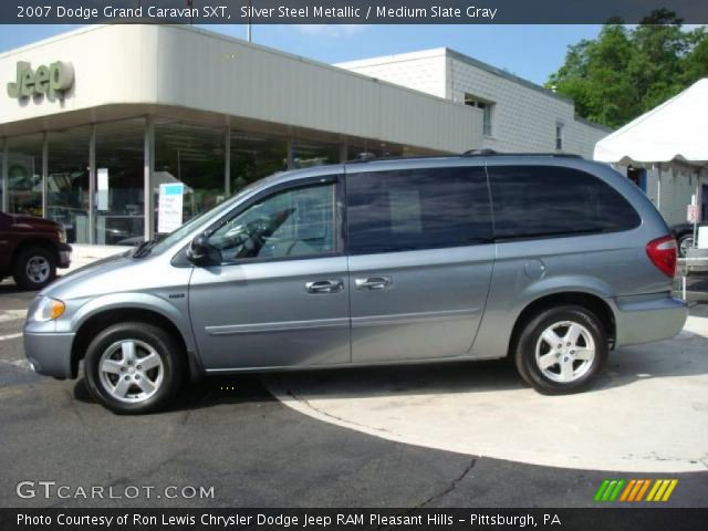 2007 Dodge Grand Caravan SXT in Silver Steel Metallic