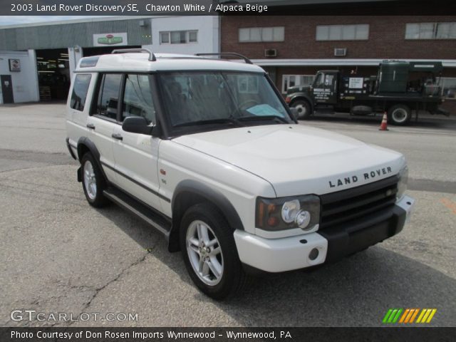 2003 Land Rover Discovery SE in Chawton White