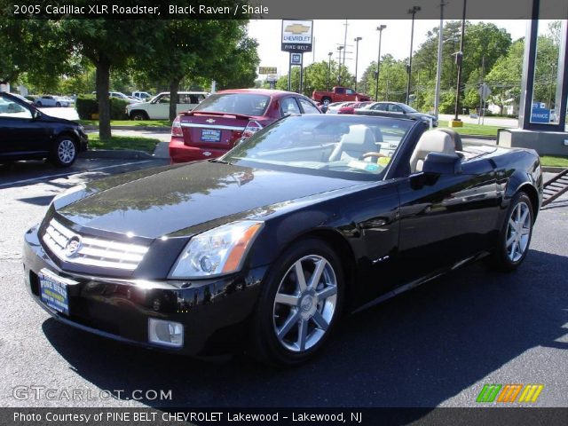 2005 Cadillac XLR Roadster in Black Raven