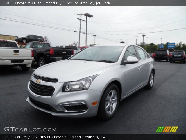2016 Chevrolet Cruze Limited LT in Silver Ice Metallic
