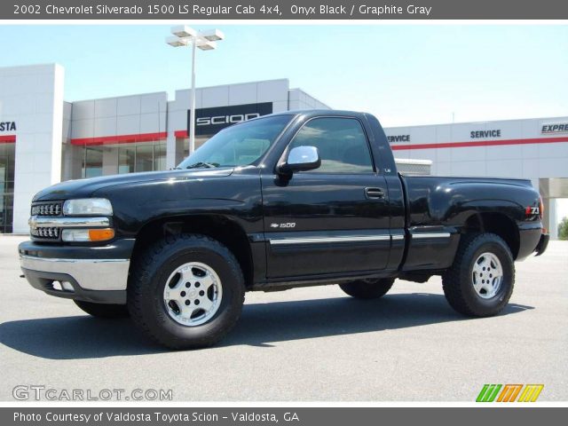 2002 Chevrolet Silverado 1500 LS Regular Cab 4x4 in Onyx Black