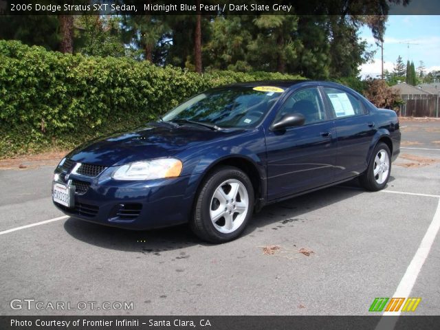 2006 Dodge Stratus SXT Sedan in Midnight Blue Pearl
