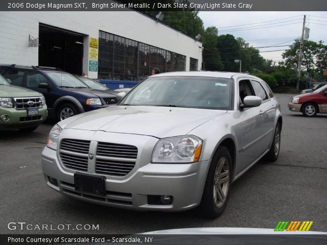 2006 Dodge Magnum SXT in Bright Silver Metallic
