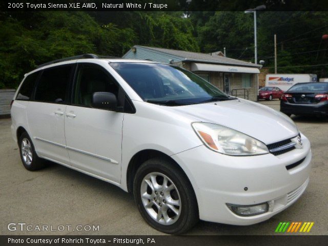 2005 Toyota Sienna XLE AWD in Natural White