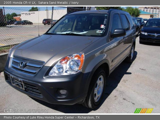 2005 Honda CR-V LX in Sahara Sand Metallic
