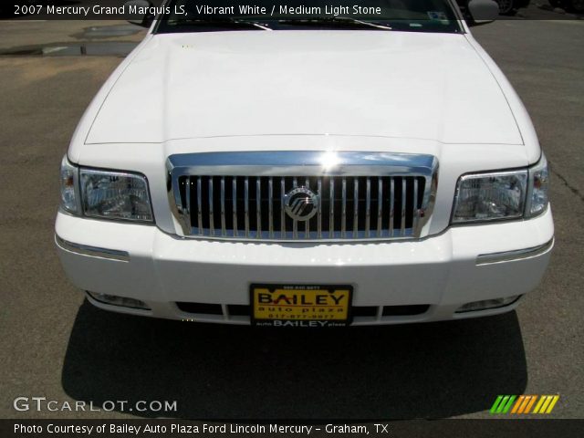 2007 Mercury Grand Marquis LS in Vibrant White