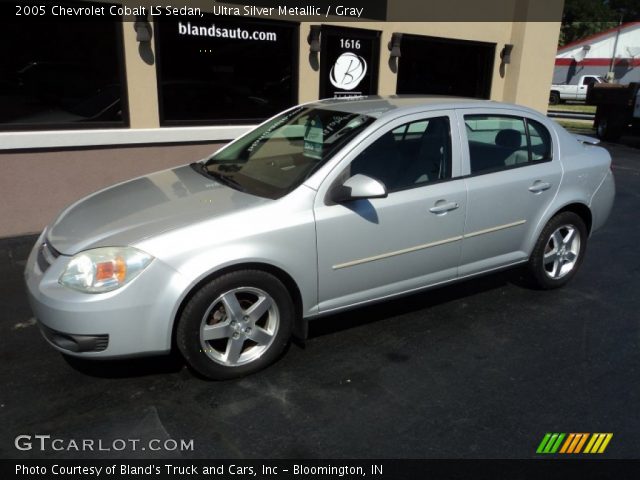 2005 Chevrolet Cobalt LS Sedan in Ultra Silver Metallic