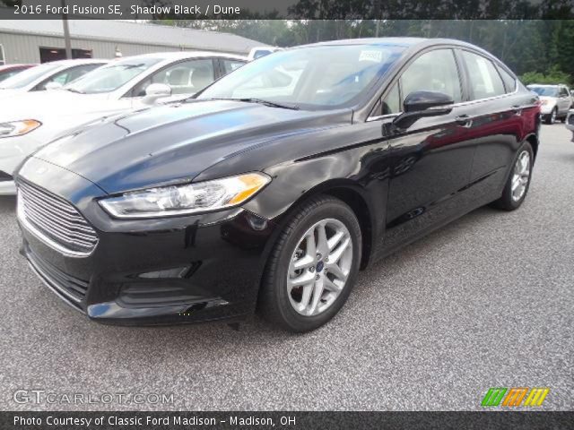 2016 Ford Fusion SE in Shadow Black