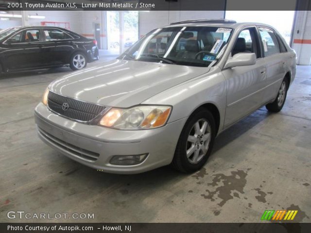 2001 Toyota Avalon XLS in Lunar Mist Metallic