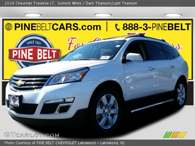 2016 Chevrolet Traverse LT in Summit White