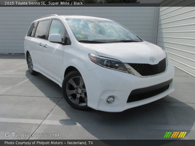 2015 Toyota Sienna SE in Super White