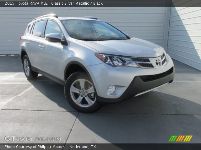2015 Toyota RAV4 XLE in Classic Silver Metallic
