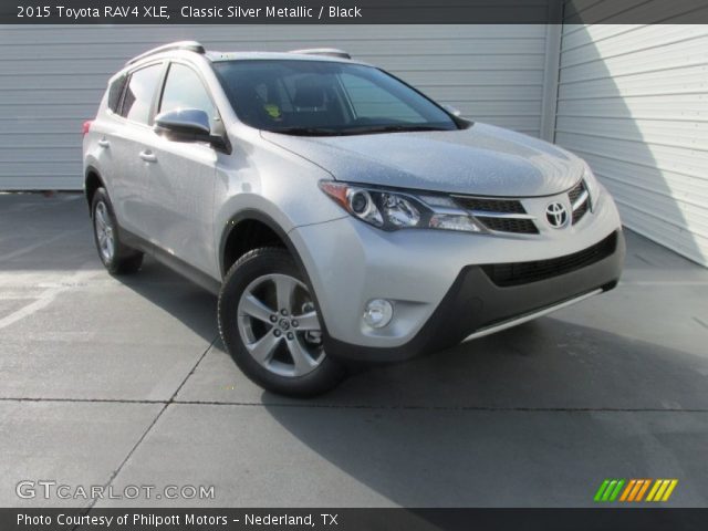 2015 Toyota RAV4 XLE in Classic Silver Metallic