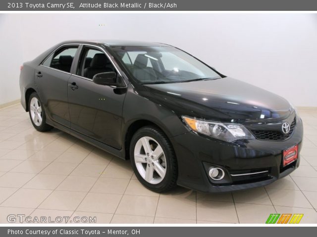 2013 Toyota Camry SE in Attitude Black Metallic