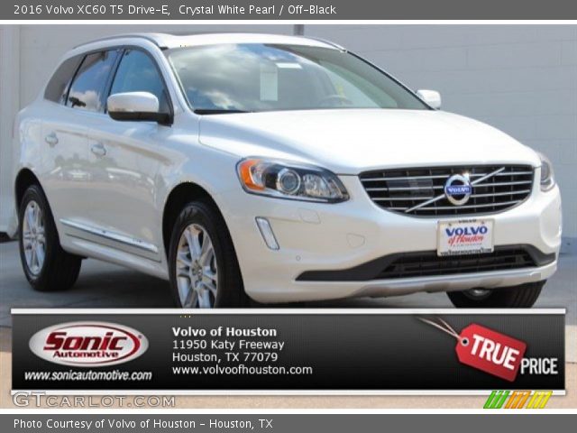 2016 Volvo XC60 T5 Drive-E in Crystal White Pearl