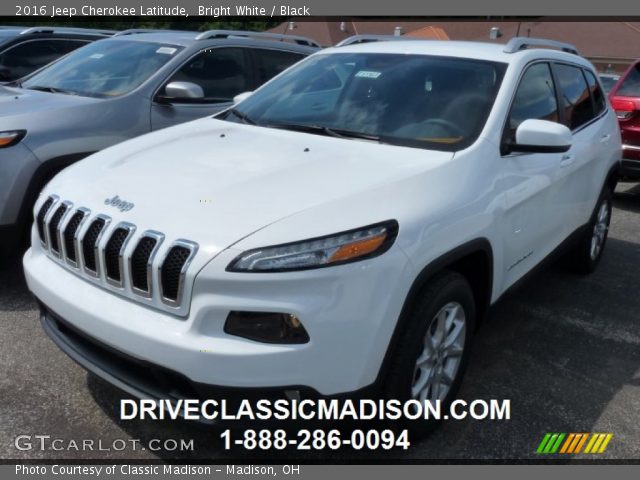 2016 Jeep Cherokee Latitude in Bright White