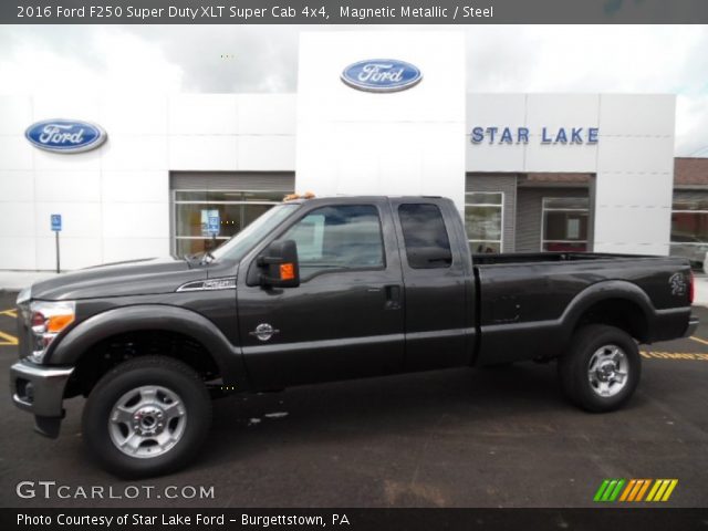 2016 Ford F250 Super Duty XLT Super Cab 4x4 in Magnetic Metallic
