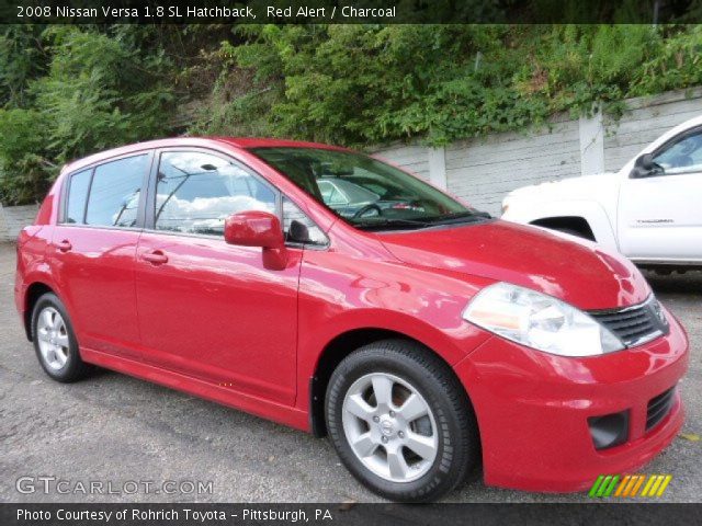 2008 Nissan Versa 1.8 SL Hatchback in Red Alert