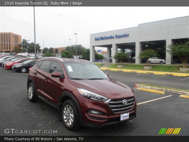 2016 Hyundai Tucson SE in Ruby Wine