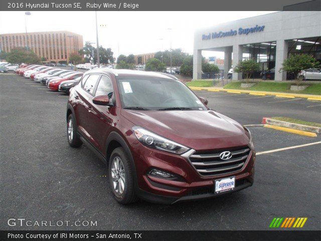 2016 Hyundai Tucson SE in Ruby Wine