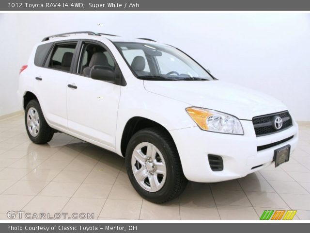 2012 Toyota RAV4 I4 4WD in Super White