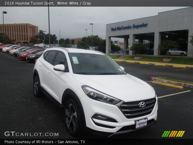 2016 Hyundai Tucson Sport in Winter White