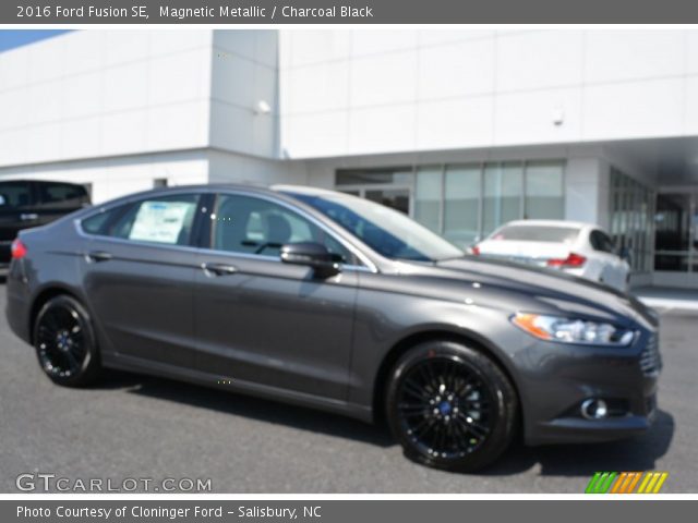 2016 Ford Fusion SE in Magnetic Metallic