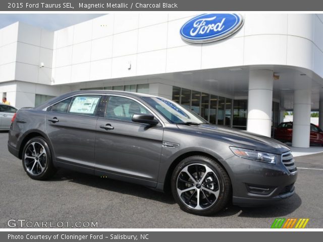 2015 Ford Taurus SEL in Magnetic Metallic