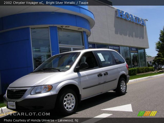 2002 Chrysler Voyager eC in Bright Silver Metallic