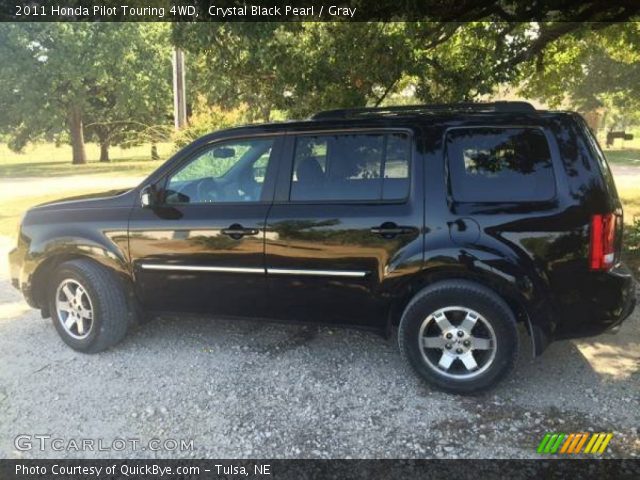 2011 Honda Pilot Touring 4WD in Crystal Black Pearl