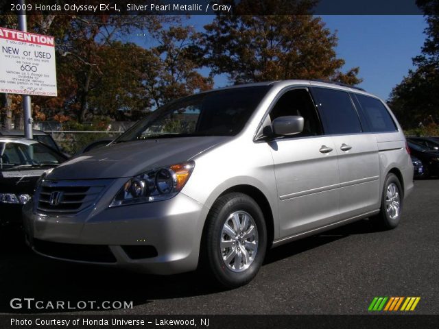 2009 Honda Odyssey EX-L in Silver Pearl Metallic