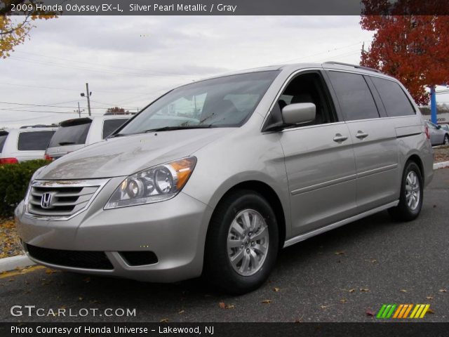 2009 Honda Odyssey EX-L in Silver Pearl Metallic