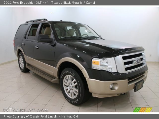 2011 Ford Expedition XLT 4x4 in Tuxedo Black Metallic