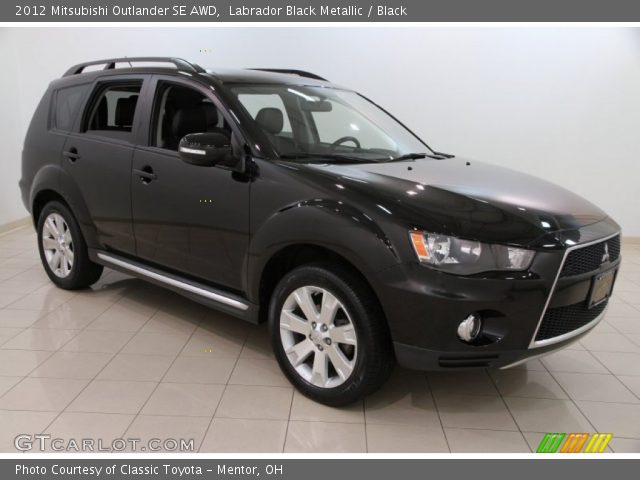2012 Mitsubishi Outlander SE AWD in Labrador Black Metallic