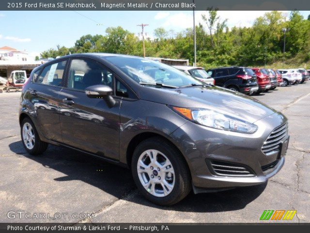 2015 Ford Fiesta SE Hatchback in Magnetic Metallic