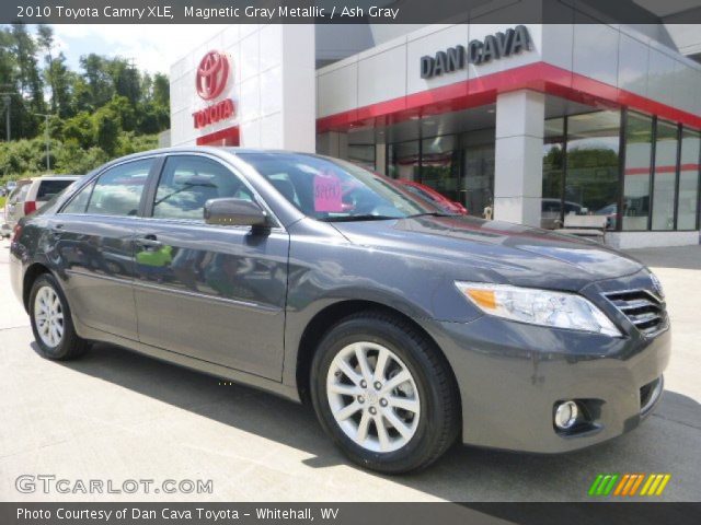 2010 Toyota Camry XLE in Magnetic Gray Metallic