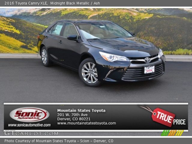 2016 Toyota Camry XLE in Midnight Black Metallic