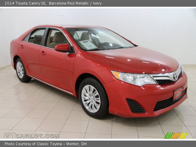 2014 Toyota Camry SE in Barcelona Red Metallic