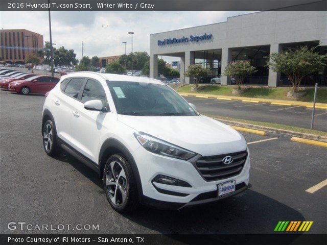 2016 Hyundai Tucson Sport in Winter White